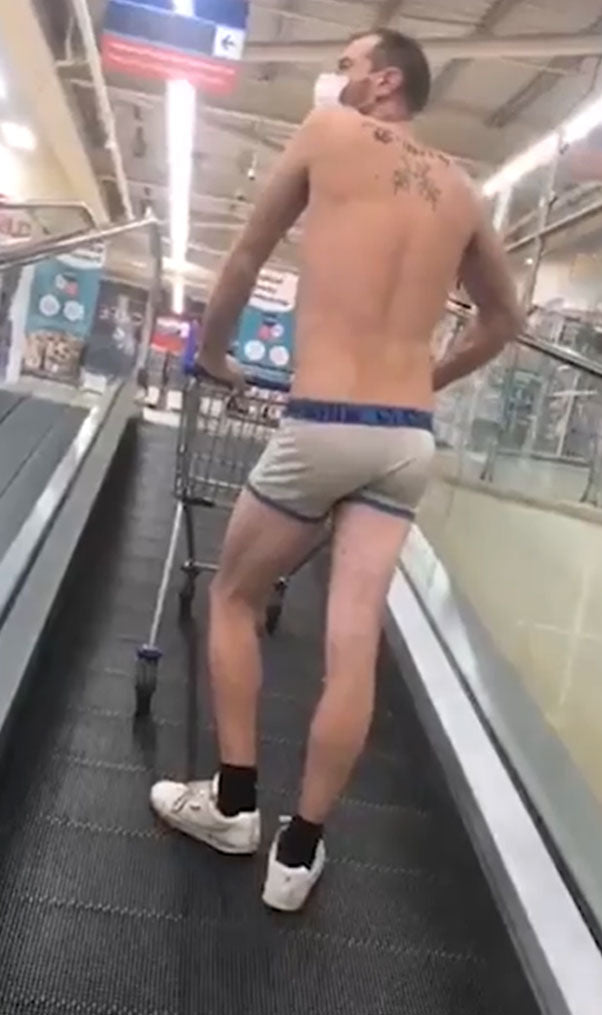 <b>Welsh Bulge On Aisle 10!</b>
