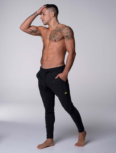 V2 Active Panelled Joggers - Black - boxmenswear - {{variant_title}}