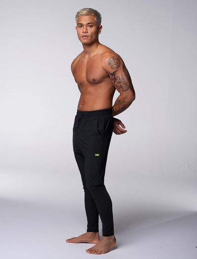 V2 Active Panelled Joggers - Black - boxmenswear - {{variant_title}}